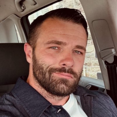 fans número1 de Max deeds ,propietario de https://t.co/RYimd1GsPI galardonado intérprete masculino del año. https://t.co/apAaoZA7IN #maxdeeds #elRey