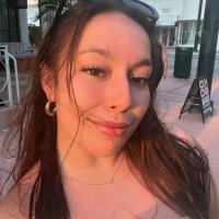 ๐๐ฎ๐ฅ๐ข (@julia_designz) 's Twitter Profile