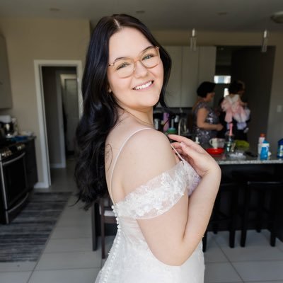 LoraLokas's profile picture. 