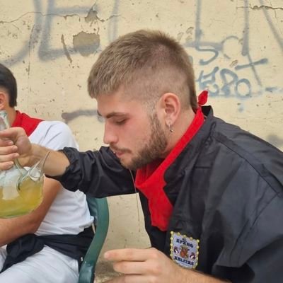 biologo ta ingurumen AGRObiologoa🌾🌿
más ribero que el copón🚜 nortasuna ta harrotasuna⛓️