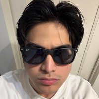 zin (@lit0lmunch) 's Twitter Profile