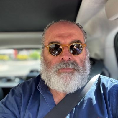 FDomenechLinde's profile picture. “El drama literario, es siempre el mismo: es mucho más difícil describir qué opinar. Infinitamente más. En vista de lo cual, todo el mundo opina”. (Sr. Pla)