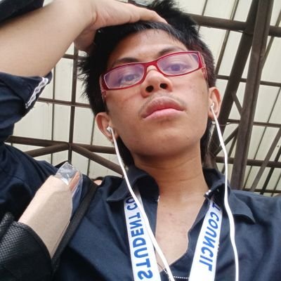 usershawt's profile picture. life sucker