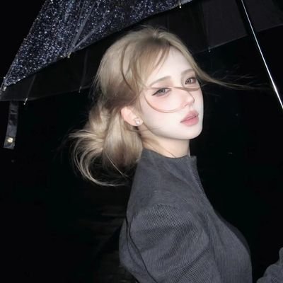 Gevi0703's profile picture. mtf，暂时没有其他的了吧嘻嘻