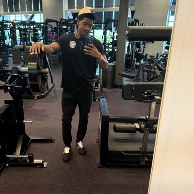Jonathan Alexander🦍 Profile