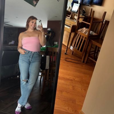forever putting the hot in psychotic. 30, YLW➡️YEG . I post dumb shit