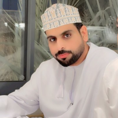 سَأحترمكَ سَواء كانَ أسلوبُك معِي جَيد أم سَيئ فِي كِلا الحَالتَين لستُ أنا مَن رَباكَ.