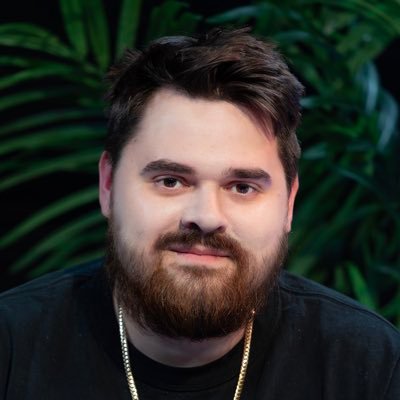 🇨🇦🇷🇺 || Senior Broadcast Producer #NAL2025 || @R6Esports || Freelance w/ @BLASTEsports & @ESL || Bought WinRAR