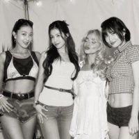 mo 𝜗𝜚˚⋆ (@lfeofashowgrl) 's Twitter Profile