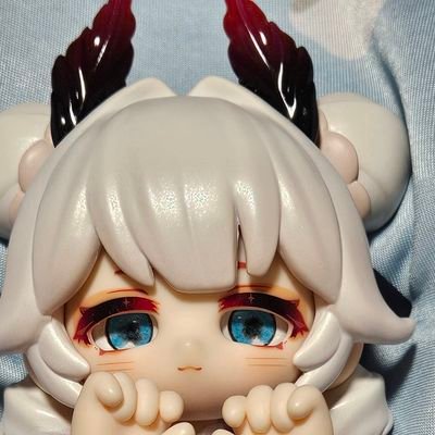 雑多垢です。PSO2はship6か3に潜伏中。落書きを上げたりもします。GURPSルナルと旧版ソードワールドがTRPGでの親です。妖魔夜行も好き。Twitterに上げたPSO2画像の著作権は全て㈱SEGAにあります。ブラインドドール増えてますタスケテ。万年筆も好きです。