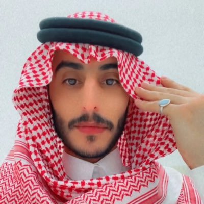 اللهم رحمتك أرجو فلا تكلني إلى نفسي طرفة عين وأصلح لي شأني كله لا إله إلا انت 🤍.