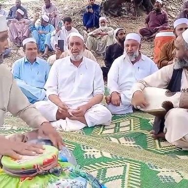 مجھے ایسی بنڈ کا بہت زیادہ شوق ہے ایسی خواتین جن کی بنڈ بہت زیادہ موٹی ہے اور گھر میں بور ہو رہی ہیں تو وہ بلا ججک مجھے میسج کرو پوری رازداری کے ساتھ فل لمبے ل
