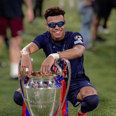 Personne n’est plus détesté que celui qui dit la vérité @PSG_Inside ❤️💙 || @LuisFDiaz19 🇨🇴🐐✨ || Compte secondaire : @Diazinho_fox76
