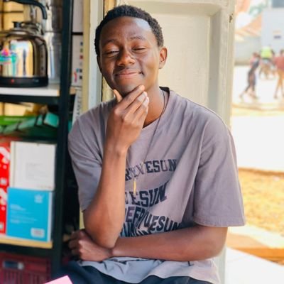 A proud Ugandan 🇩🇪, friendly person 😘ready to make friends......@lets follow our selves 😏...#living a crazy funny life 😝