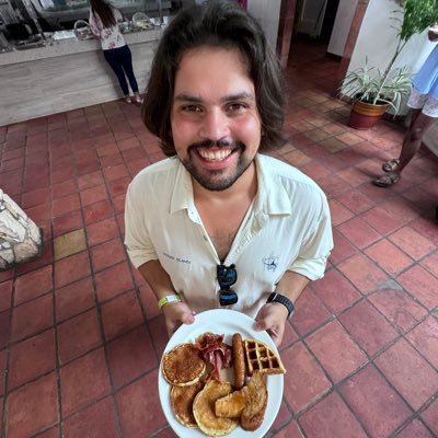 🇵🇷 Medical Student 🩺, video games 🎮, kpop enthusiast 🎶, Leftist, boba fiend 🧋, Texas Tech alum.