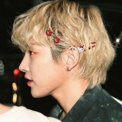 |para kpop e sofrimentos da vida| mestranda em educação| 99’ line | INFJ | multifandom de boa e sem fanwar