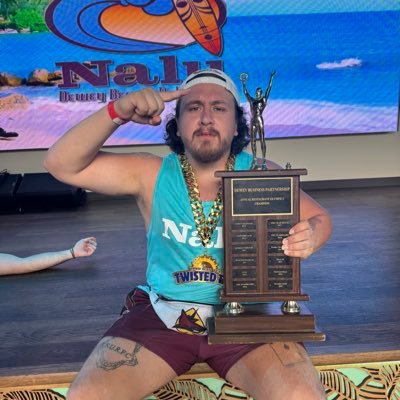 #HTTC #SURFC washed up rugger . I coached one year of Middle School football and went undefeated. So I promise I know what I’m talking about.