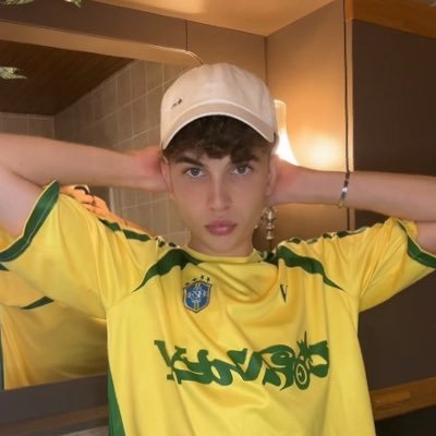 Hey I’m Milo! 18 yrs old. Open minded twink boy, here to entertain you and let you see my naughty side. You know where to go: https://t.co/h99SW8z5ef