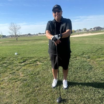 Niners Jazz Giants fan, love Golf & Gaming, Life’s too short for all the bullshit. Love the life you live, live the life you love” ~Bob Marley