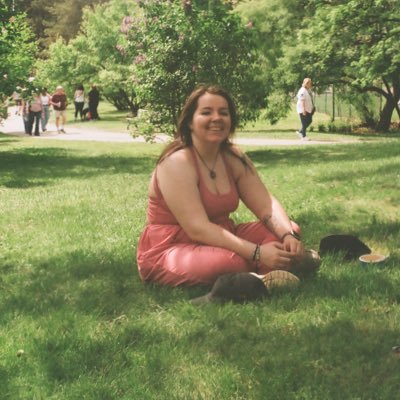 down bad stan and the most tortured of poets 🌞♏️🌝♈️ she/her - 28 - GO BILLS 💙❤️