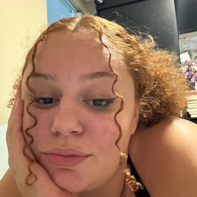 𝒉𝒆𝒓𝒃 ̤̮ Profile