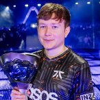 plus grand fan (autoproclamé) de M8 sur valo. Leo ta intérêt à nous donner le slot