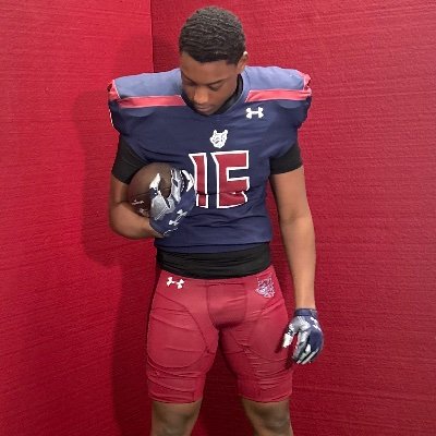 Jahmar Midi, c/o 2025 6’2 245lbs, Dline St. Thomas University @jahmar.midi@gmail.com/ 754-265-6057 NCAA ID# 2309999993