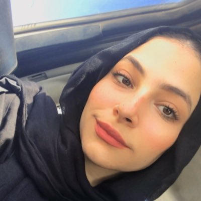 أعفو لأنيَّ أستحقُُ رحابةَ الغفرانِ يجدرُ بي النقاءُ وكيف بي لا يجدرُ؟