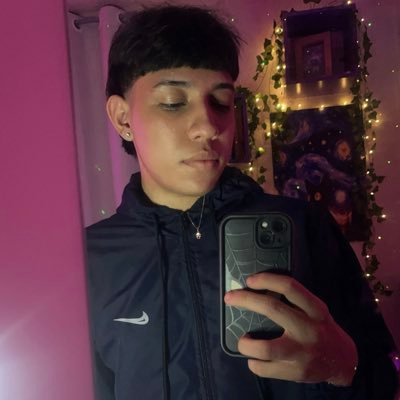 indiobblindo's profile picture. https://t.co/rEkog9tZom quem tiver interesse nos conteúdos!