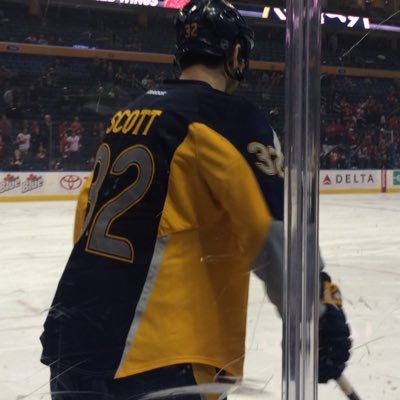 Gus_Bonanza's profile picture. 🏒BUF 🏈BUF/CAR/CLE 🏀IND ⚾️TB
