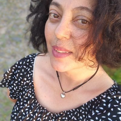 Soñadora, objetiva, innovadora y poética