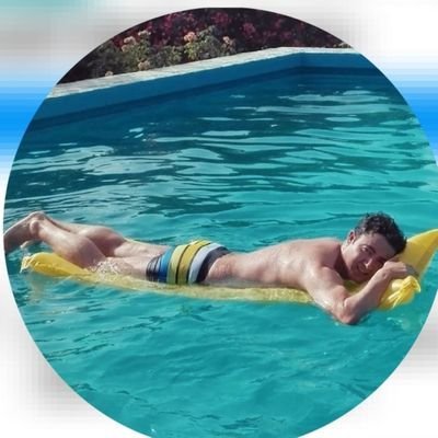 Mesigues1052623's profile picture. 