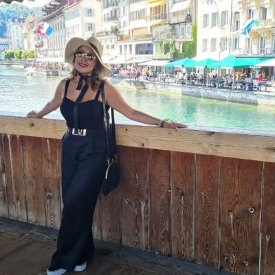 Monzonica88's profile picture. @DerechoUNAMmx. Abogada penalista y ambientalista, viajera, fotógrafa de la vida, amante de la lírica y creadora de #LaOndaLírica  ¡Soy YO por todas partes..!