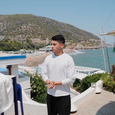 AffIuent's profile picture. Ecom / Fashion