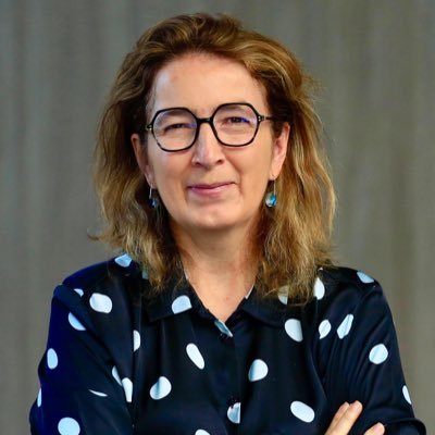 Directora de @elcolombiano. En modo ayudar a que esto salga adelante. Aquí solo se defiende la democracia y el sistema de salud. Cuenta personal.