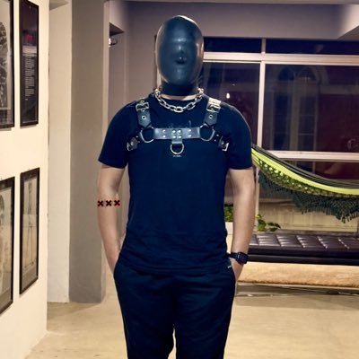 lipokinky's profile picture. BDSM lover.