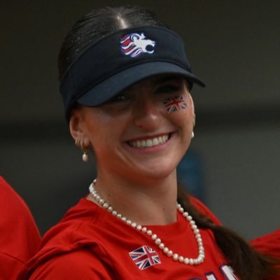 AmyHartle27's profile picture. 