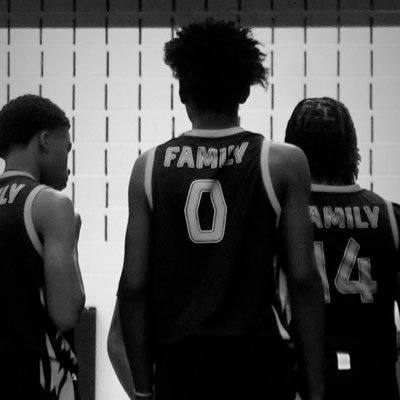 top10zeke's profile picture. 🏀🏀 Height: 6’1 weight: 165 Arlington Heights high school. Power forward