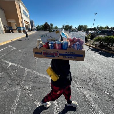 blueEyedD00zie's profile picture. guess what? chicken butt.