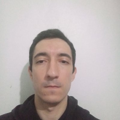 Gosto das coisas corretas, gosto de ordem, organização, honestidade, liberdade de expressão sem represálias e sou a favor de conservar alguns valores morais.