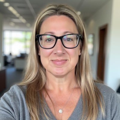 CindyCallaghan's profile picture. Superwoman.Novelist (pub'd w/ S&S).TV Creator/Producer.Movie lover. Pet snuggler.JUST ADD MAGIC/LOST IN LONDON/IRELAND/PARIS/ROME/HOLLYWOOD/SYDNEY MACKENZIE...