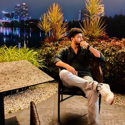 heysourabhh's profile picture. Full Stack Dev 🔸 Docker builds, Deadlifts, and just enough caffeine