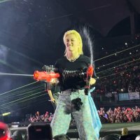 Brit 🍓VI A SKZ (@lixiekittymeow) 's Twitter Profile