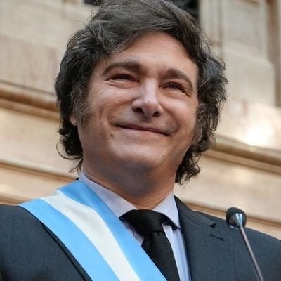 Abogado delitos federales .
Libertario por naturaleza.
CERO FORMALIDAD y DECORO ANTE los EMBAUCADORES .
Un juez corrupto no es juez ,es el peor ladrón.
