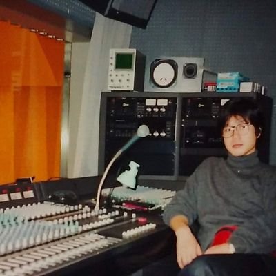 terakarajan's profile picture. RecMediaLab音響マネジメント/オーディオ。DGのトンマイスター、ギュンター・ヘルマンスのバランス分析が課題。
ザルツブルグのカラヤンInst.会員　🎬キューブリック、エリセ、ゴダール、タヴェルニエ、ジャームッシュ、フェリー二
📌上智大学で行き違った「のりえ」ちゃんをずっと忘れずにいる。運命だった…妹の様な
