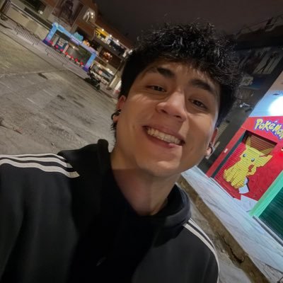 sebass_tru's profile picture. Spread love 💜