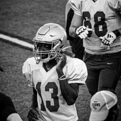 5’10 160lb || Linebacker/Halfback || Christian Brothers Hs ‘29