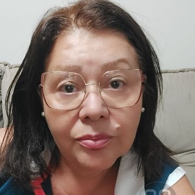 Omelhor presente é dedicação, atenção,: respeito, admiração,honestidade.lealdade.fidelidade, caráter, amor,verdade, orgulho, compaixão, etnia, felicidade ,
