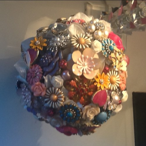 KeepsakeB's profile picture. Keepsake bouquets, A unique gifts for a special lady or a modern alternative to wedding flowers. Beautiful bespoke bouquets, ask our designer Amy 4 more info. X