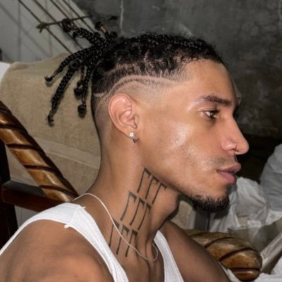 AHEADOF_THEREST's profile picture. ★E✰X✰C✰L✰U✰S✰I✰V✰E★ V♚I♚P♛P♚R♚O♚M♚O ✯█▬█ █ ▀█▀ THAT ℱℴll@TeamHated @TeamSexy @TeamSingle @TeamKush The boy with a lion's ♡.